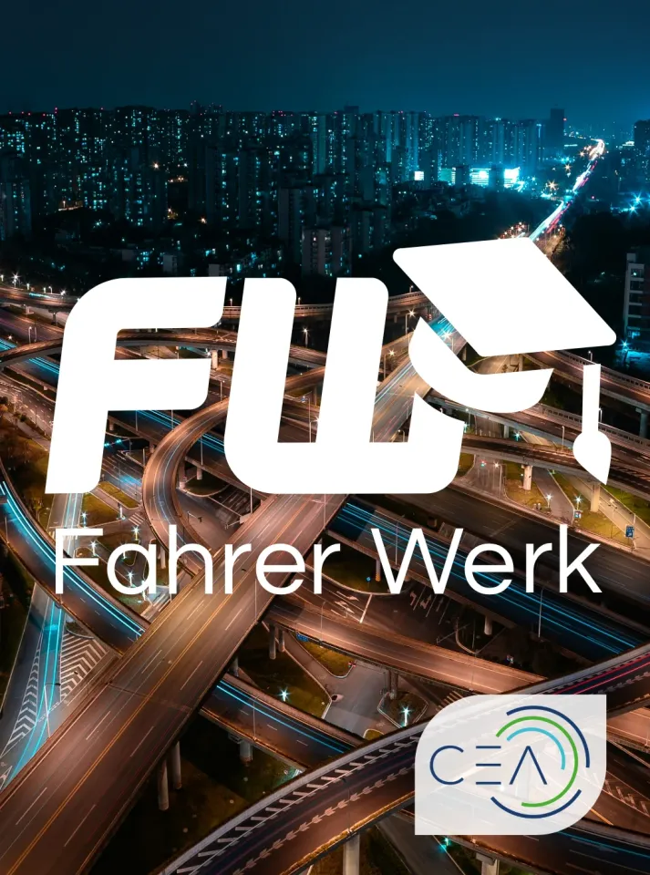 Bild mit einer Autobahn im Vordergrund ist das Logo von FahrerWerk zu sehen als auch das Logo von CEA Certification GmbH